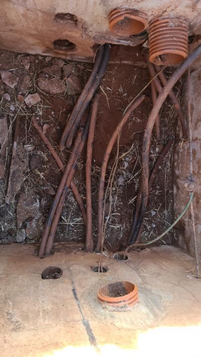 Foto 7 de 13 — Bando armado invade estação do Daae e leva 2 mil metros de fios